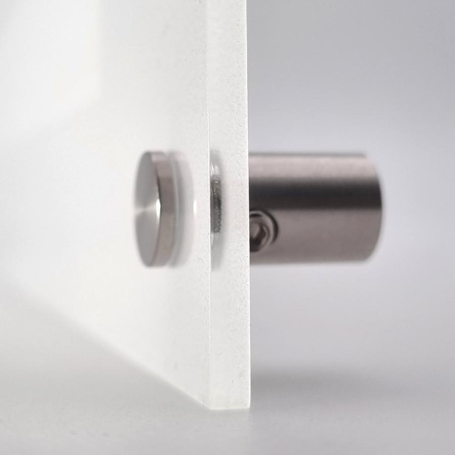 Abstandshalter am Acrylglas-Schild