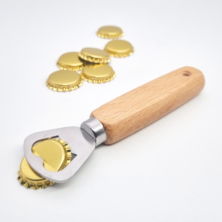 Flaschenöffner Holz gravieren personalisieren bedrucken mit Kronkorken