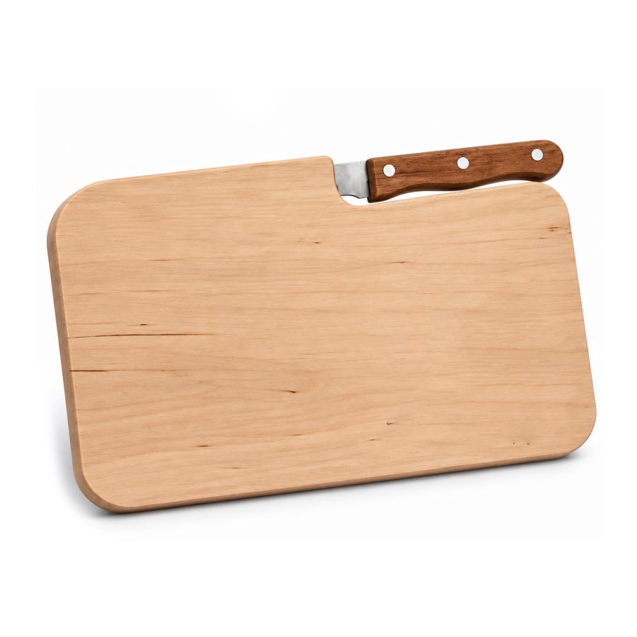 Holzbrettchen mit Messer gravieren, personalisieren